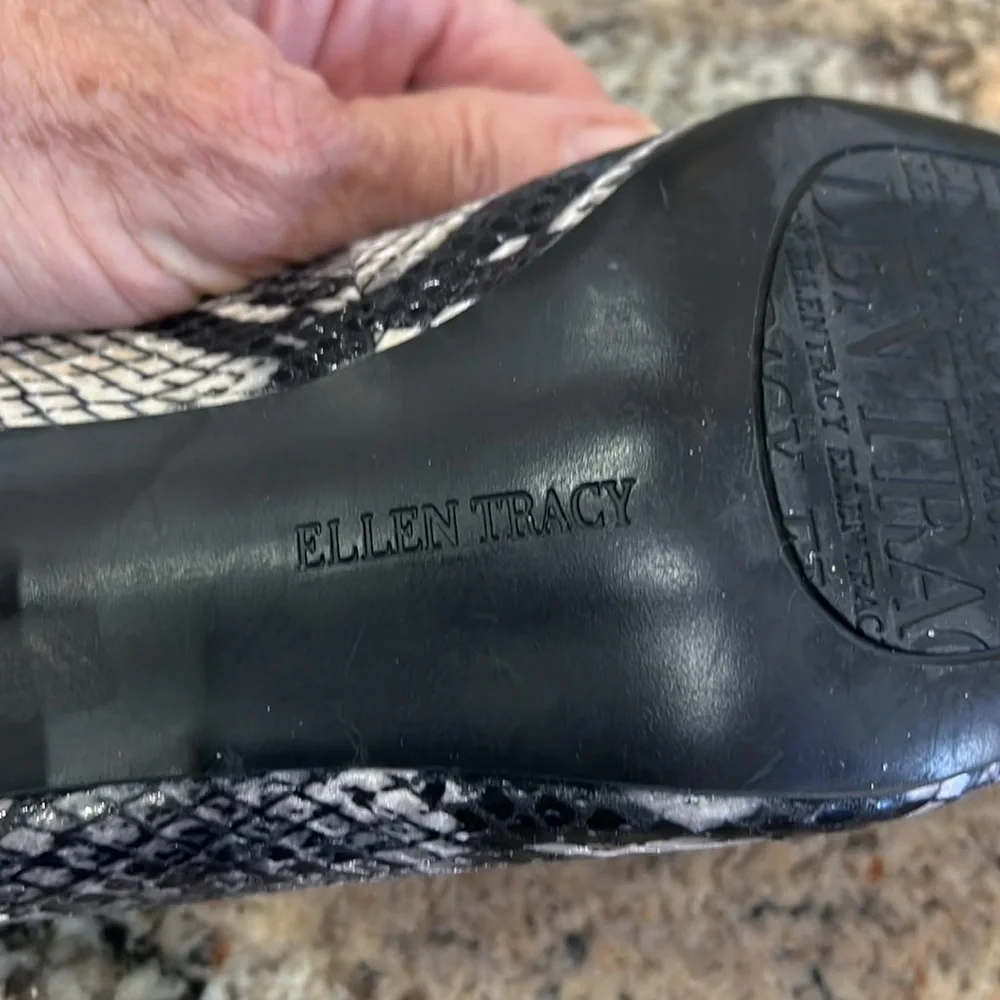 Ellen Tracy Shoes